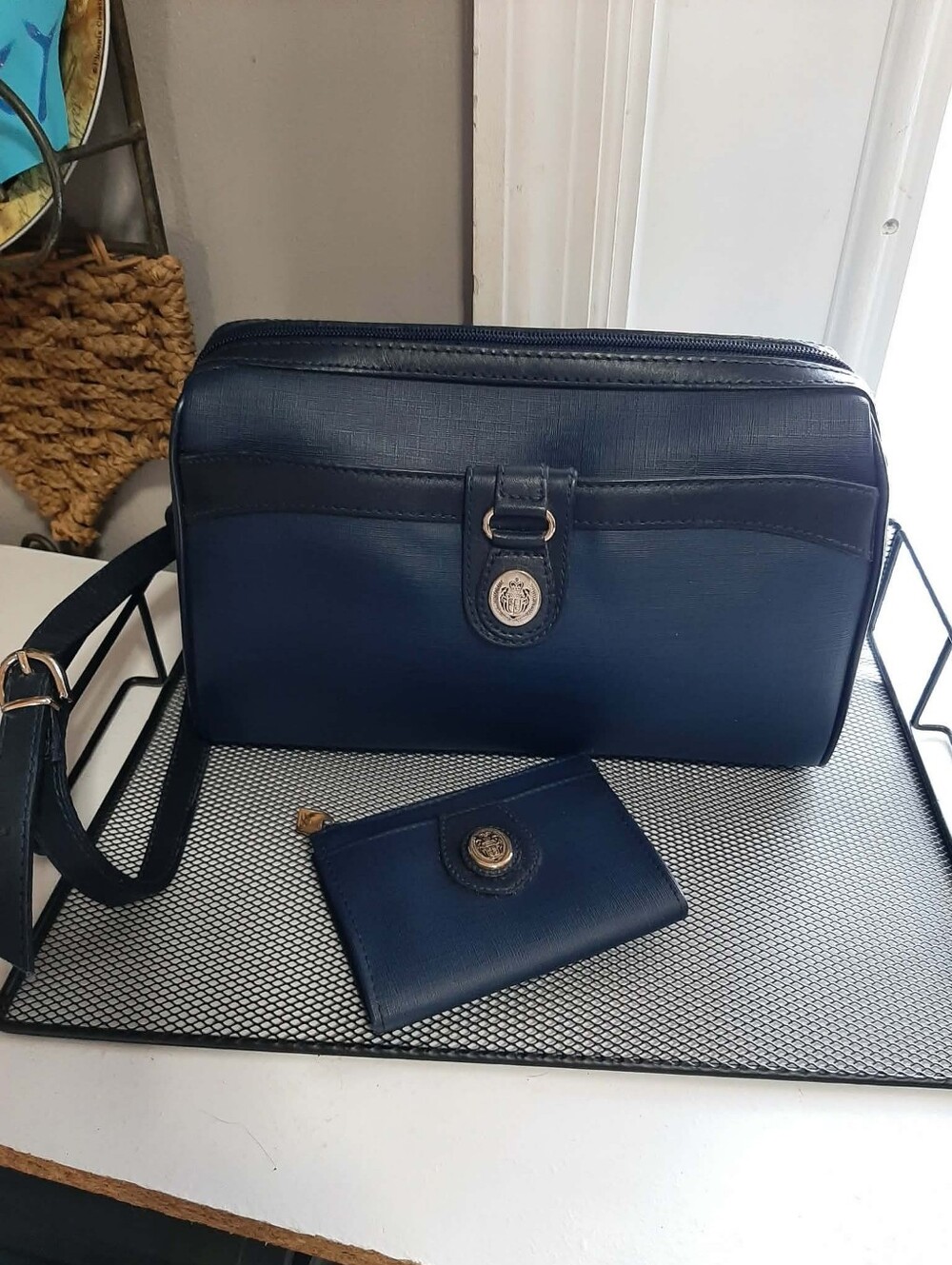 LIZ CLAIBORNE 1990 Vintage/Retired/Rare Navy Zip-Top Crossbody & Matching Wallet